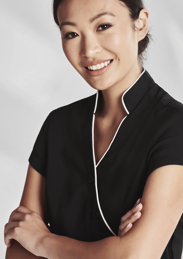 H134LS_aTalent_Black_White_02_yu2IgLU